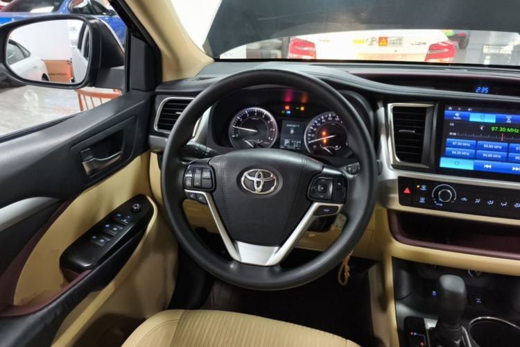 Used Toyota Highlander 2017 2.0T Four-Wheel Drive Elite Edition 7-Seater Steering Wheel