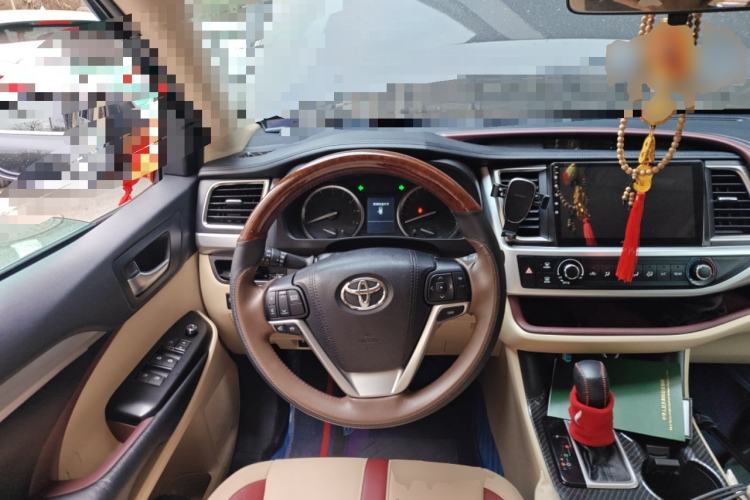Used Toyota Highlander 2017 2.0T Two-Wheel Drive Elite Edition 5 Seats Steering Wheel