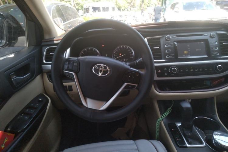 Used Toyota Highlander 2017 2.0T Four-Wheel Drive Elite Edition 7-Seater Steering Wheel
