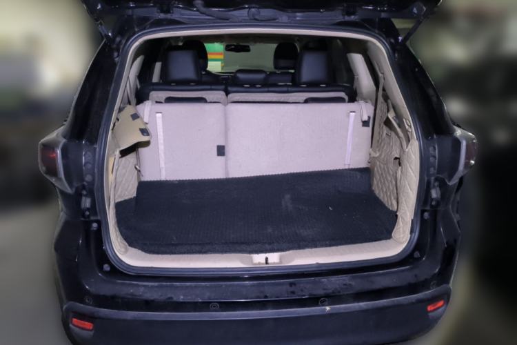 Used Toyota Highlander 2017 2.0T Four-Wheel Drive Elite Edition 7-Seater Trunk
