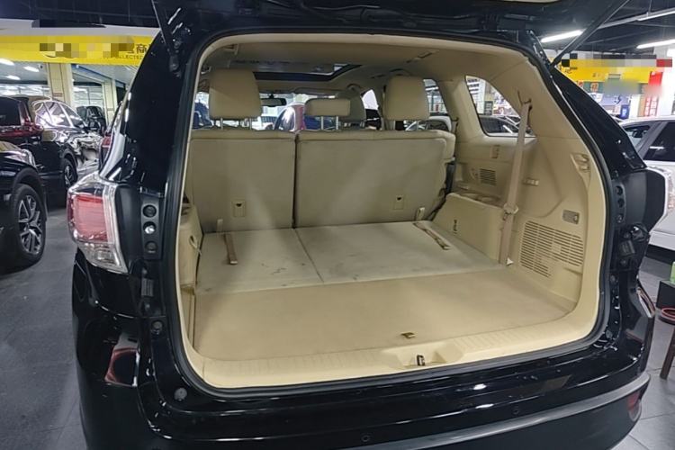 Used Toyota Highlander 2017 2.0T Four-Wheel Drive Luxury Edition 7 Seats Trunk