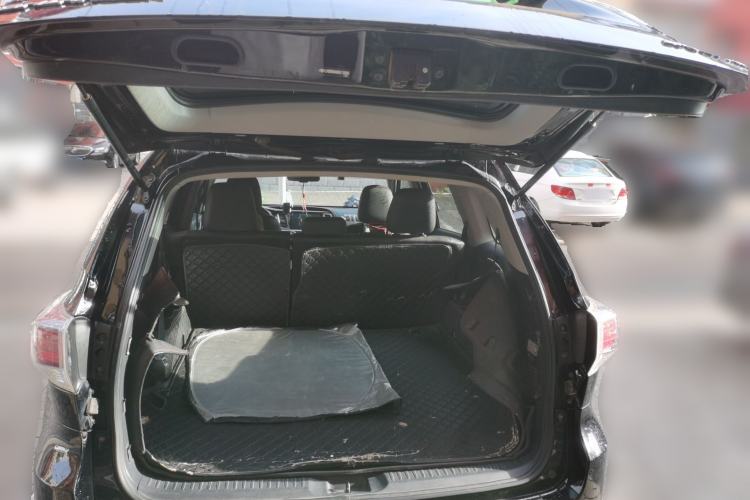 Used Toyota Highlander 2017 2.0T Four-Wheel Drive Luxury Edition 7 Seats Trunk