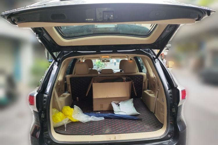 Used Toyota Highlander 2017 2.0T Four-Wheel Drive Elite Edition 7-Seater Trunk