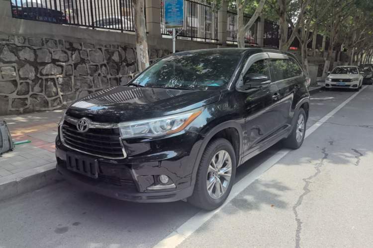 Used Toyota Highlander 2017 2.0T Two-Wheel Drive Elite Version 7 Seats Guazi used car, China used car export, Used car for sale, Used  cars, Cheapest cars for sale