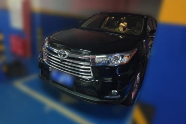 Used Toyota Highlander 2017 2.0T Four-Wheel Drive Luxury Edition 7 Seats