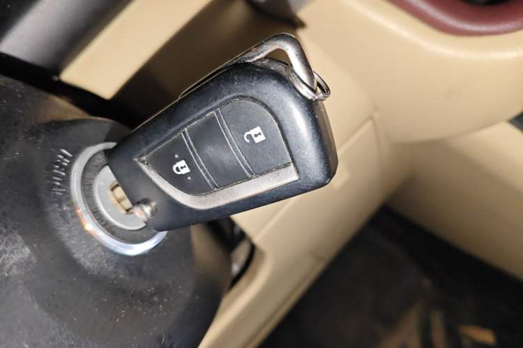 Used Toyota Highlander 2017 2.0T Four-Wheel Drive Elite Edition 7-Seater Vehicle Key