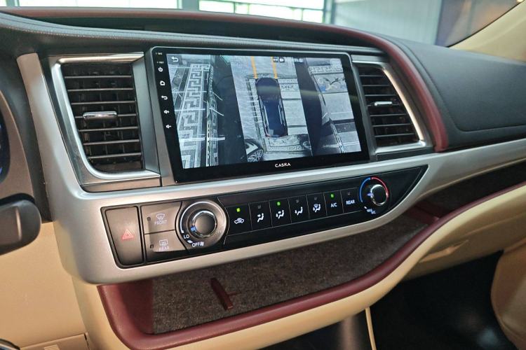 Used Toyota Highlander 2017 3.5L 4x4 Elite Edition 7-Seater Audio And AC Panel
