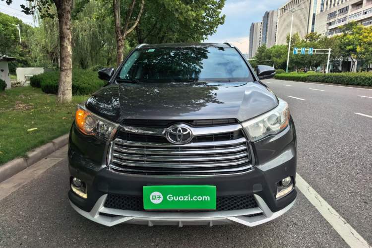 Used Toyota Highlander 2017 2.0T Two-Wheel Drive Luxury Edition 7 Seats Exterior 1