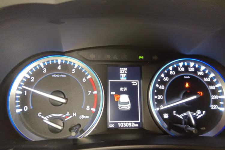 Used Toyota Highlander 2017 2.0T Four-Wheel Drive Ultimate Edition 7 Seats Instrument Cluster