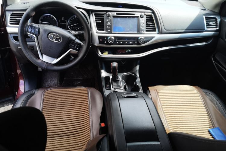 Used Toyota Highlander 2017 2.0T Four-Wheel Drive Luxury Navigation Version 7 Seats Center Console