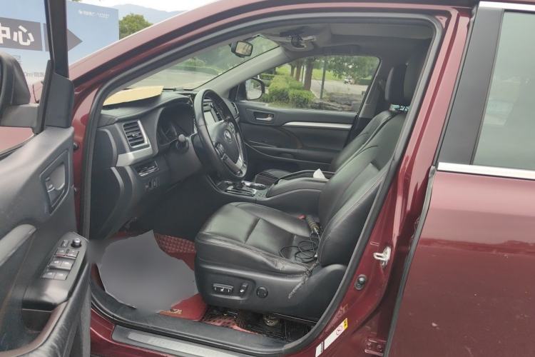 Used Toyota Highlander 2017 2.0T Four-Wheel Drive Luxury Edition 7 Seats Driver Seat
