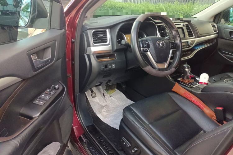 Used Toyota Highlander 2017 2.0T Four-Wheel Drive Luxury Edition 7 Seats Driver Seat