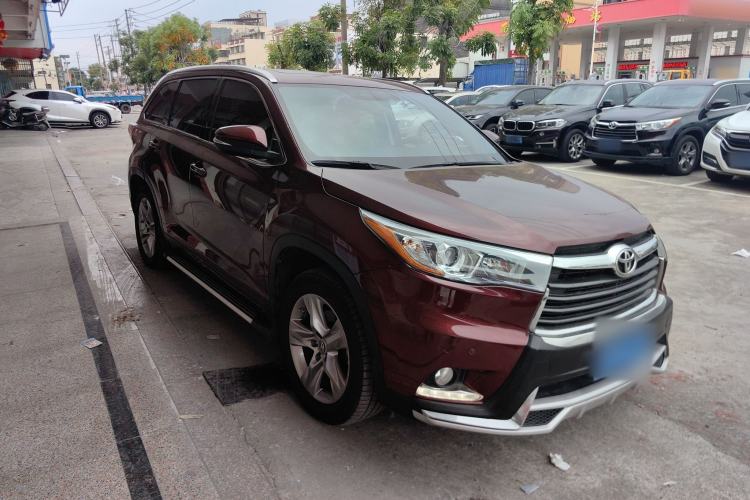 Used Toyota Highlander 2017 2.0T Four-Wheel Drive Luxury Edition 7 Seats Front Right 45 Deg
