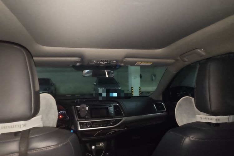 Used Toyota Highlander 2017 2.0T Two-Wheel Drive Luxury Edition 7 Seats Headliner