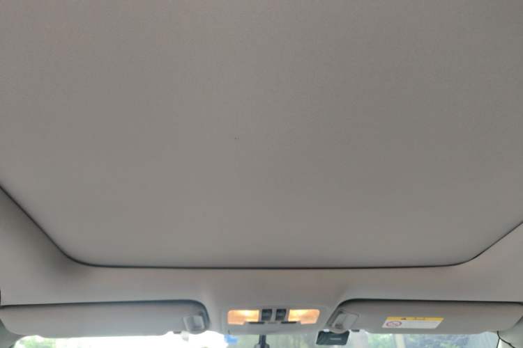 Used Toyota Highlander 2017 2.0T Four-Wheel Drive Luxury Edition 7 Seats Headliner