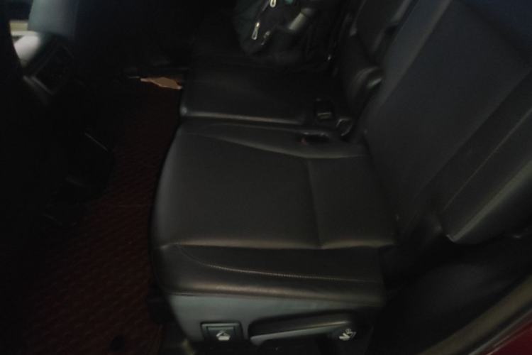 Used Toyota Highlander 2017 2.0T Four-Wheel Drive Luxury Edition 7 Seats Left Rear Seat