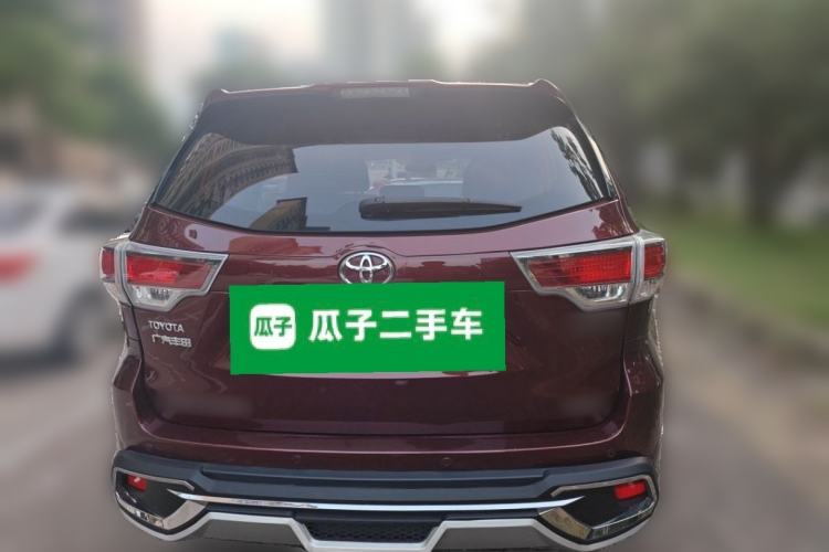 Used Toyota Highlander 2017 2.0T Two-Wheel Drive Luxury Edition 7 Seats Rear