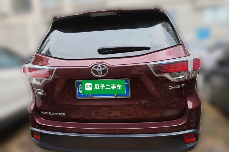 Used Toyota Highlander 2017 2.0T Two-Wheel Drive Luxury Edition 7 Seats Rear