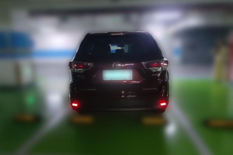 Used Toyota Highlander 2017 2.0T Four-Wheel Drive Ultimate Edition 7 Seats Rear