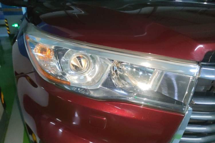 Used Toyota Highlander 2017 2.0T Four-Wheel Drive Ultimate Edition 7 Seats Right Front Headlight