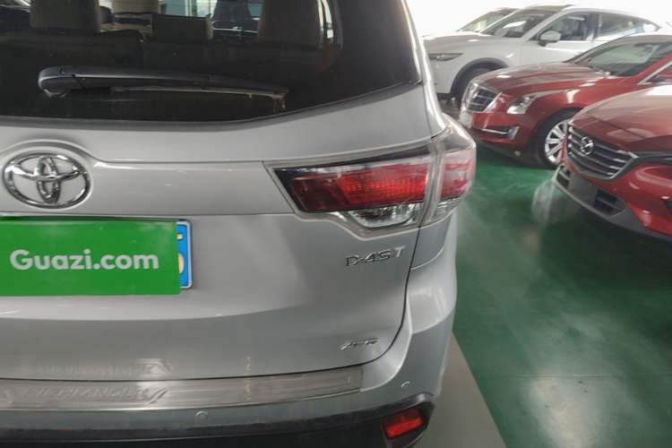 Used Toyota Highlander 2017 2.0T Four-Wheel Drive Elite Edition 7-Seater Exterior 3