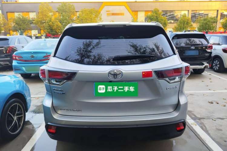 Used Toyota Highlander 2017 2.0T Two-Wheel Drive Elite Edition 5 Seats Exterior 4