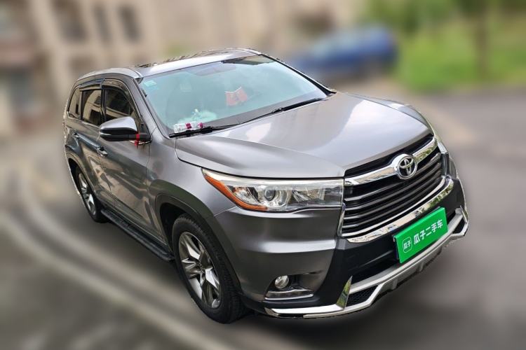 Used Toyota Highlander 2017 2.0T Four-Wheel Drive Luxury Edition 7 Seats Front Right 45 Deg