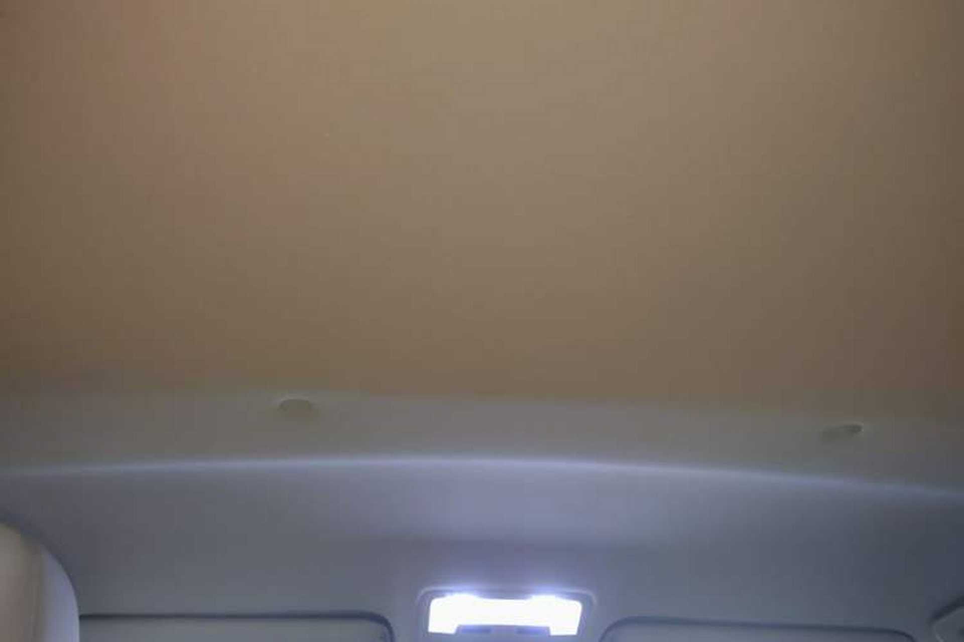 Used Toyota Highlander 2017 2.0T Four-Wheel Drive Elite Edition 7-Seater Headliner