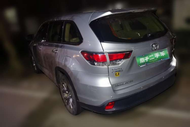Used Toyota Highlander 2017 2.0T Two-Wheel Drive Elite Version 7 Seats Rear Left 45 Deg