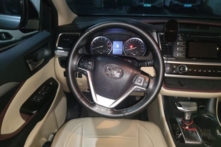 Used Toyota Highlander 2017 2.0T Four-Wheel Drive Elite Edition 7-Seater Steering Wheel