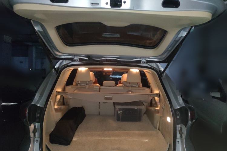Used Toyota Highlander 2017 2.0T Four-Wheel Drive Elite Edition 7-Seater Trunk