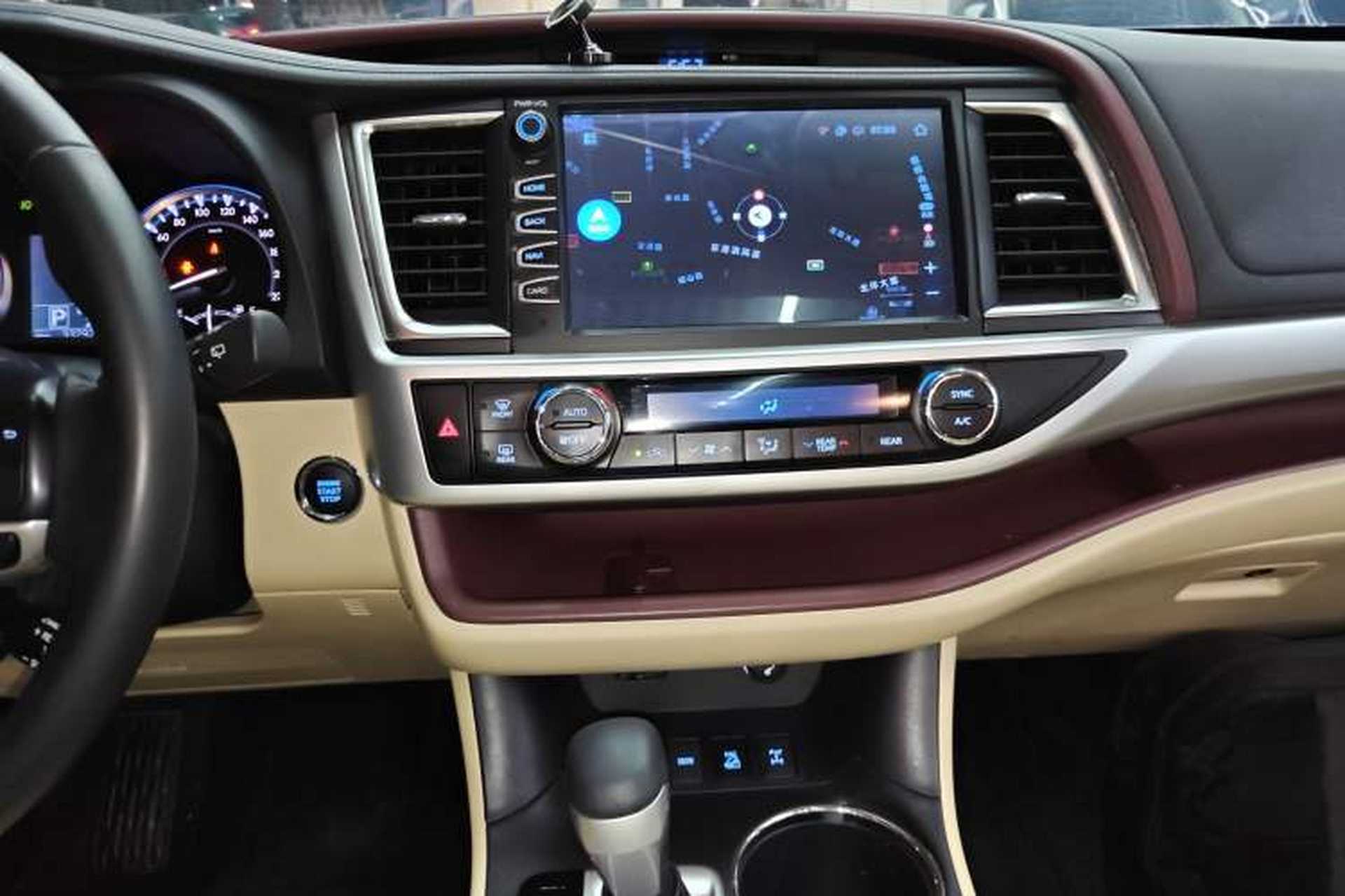 Used Toyota Highlander 2017 2.0T Four-Wheel Drive Luxury Edition 7 Seats Audio And AC Panel
