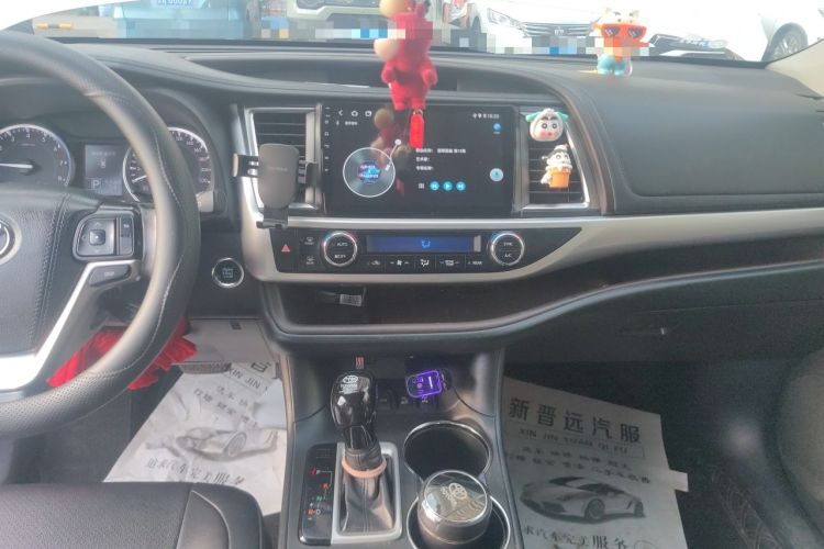 Used Toyota Highlander 2017 2.0T Four-Wheel Drive Luxury Navigation Version 7 Seats Audio And AC Panel