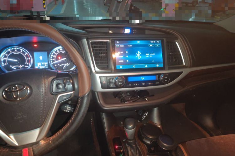 Used Toyota Highlander 2017 2.0T Four-Wheel Drive Luxury Edition 7 Seats Audio And AC Panel