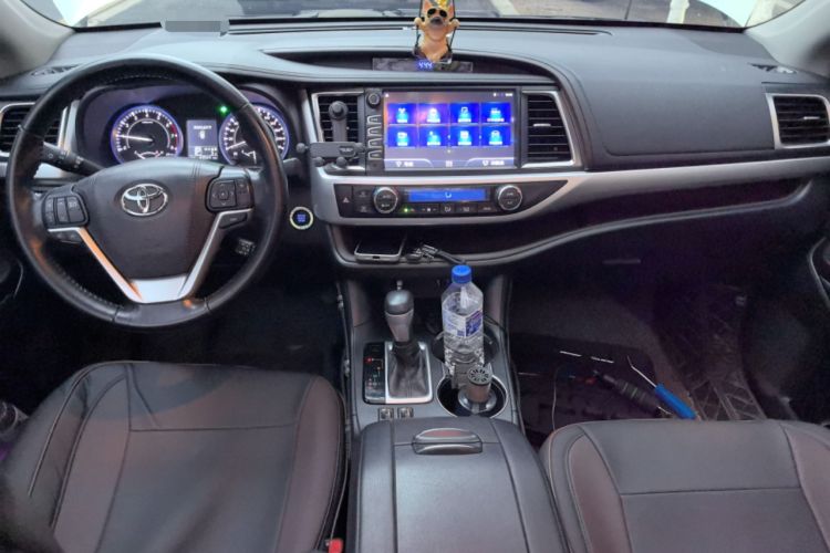 Used Toyota Highlander 2017 2.0T Four-Wheel Drive Luxury Edition 7 Seats Center Console