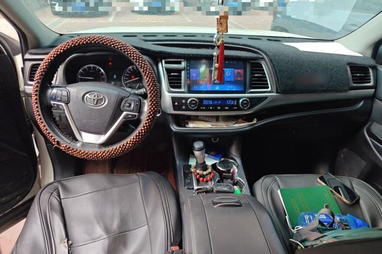 Used Toyota Highlander 2017 2.0T Four-Wheel Drive Luxury Edition 7 Seats Center Console