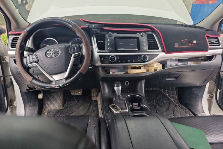 Used Toyota Highlander 2017 2.0T Four-Wheel Drive Luxury Edition 7 Seats Center Console