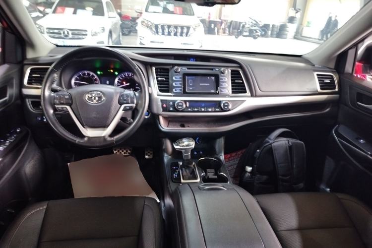 Used Toyota Highlander 2017 2.0T Four-Wheel Drive Luxury Edition 7 Seats Center Console