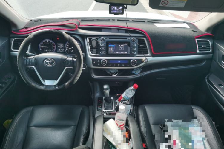Used Toyota Highlander 2017 2.0T Four-Wheel Drive Luxury Edition 7 Seats Center Console