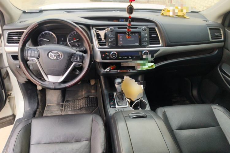 Used Toyota Highlander 2017 2.0T Four-Wheel Drive Luxury Edition 7 Seats Center Console