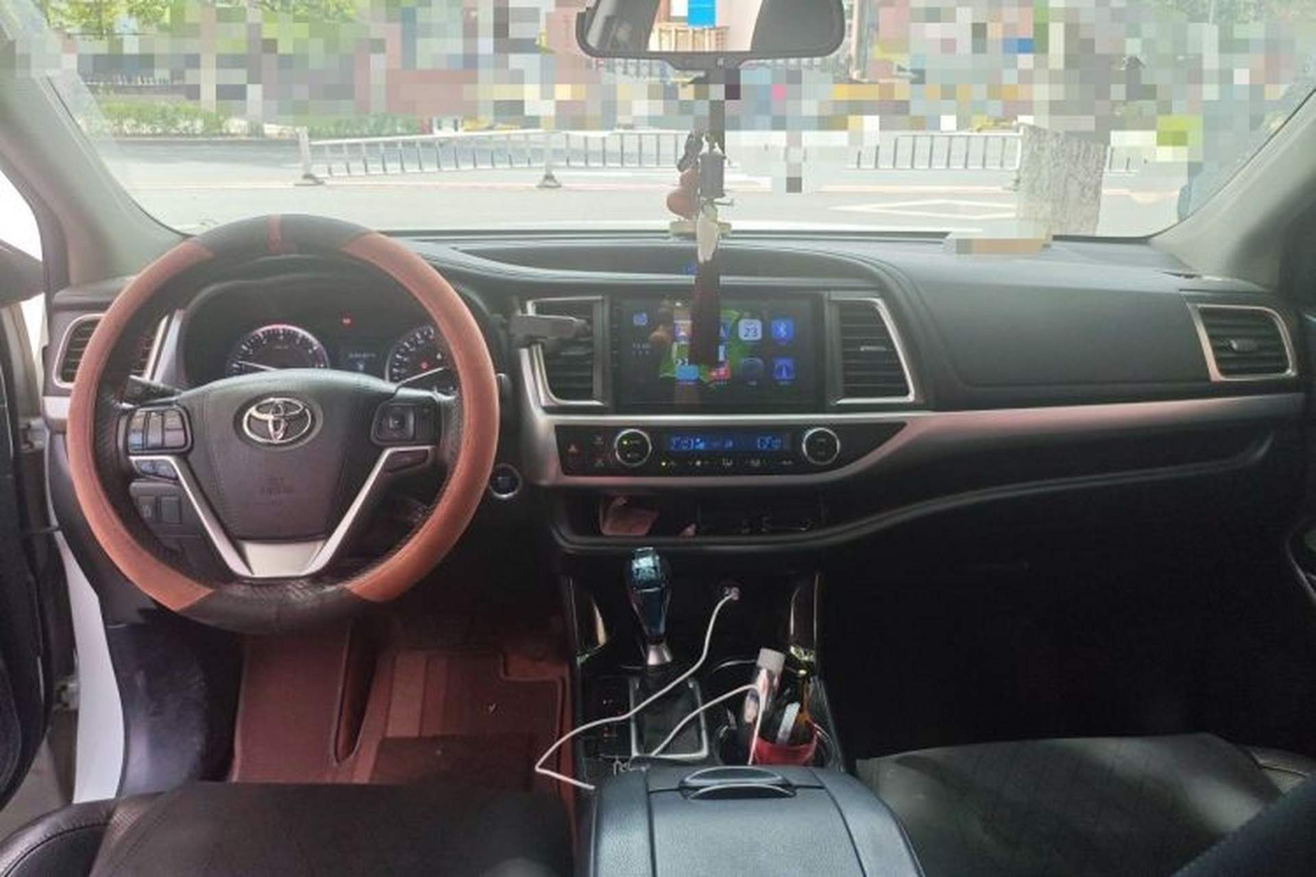 Used Toyota Highlander 2017 2.0T Four-Wheel Drive Luxury Edition 7 Seats Center Console