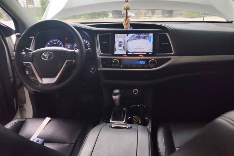 Used Toyota Highlander 2017 2.0T Four-Wheel Drive Luxury Edition 7 Seats Center Console