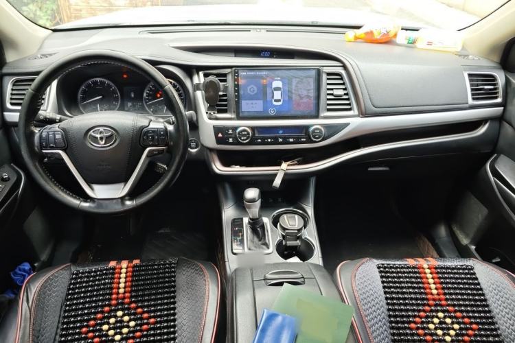Used Toyota Highlander 2017 2.0T Four-Wheel Drive Luxury Edition 7 Seats Center Console
