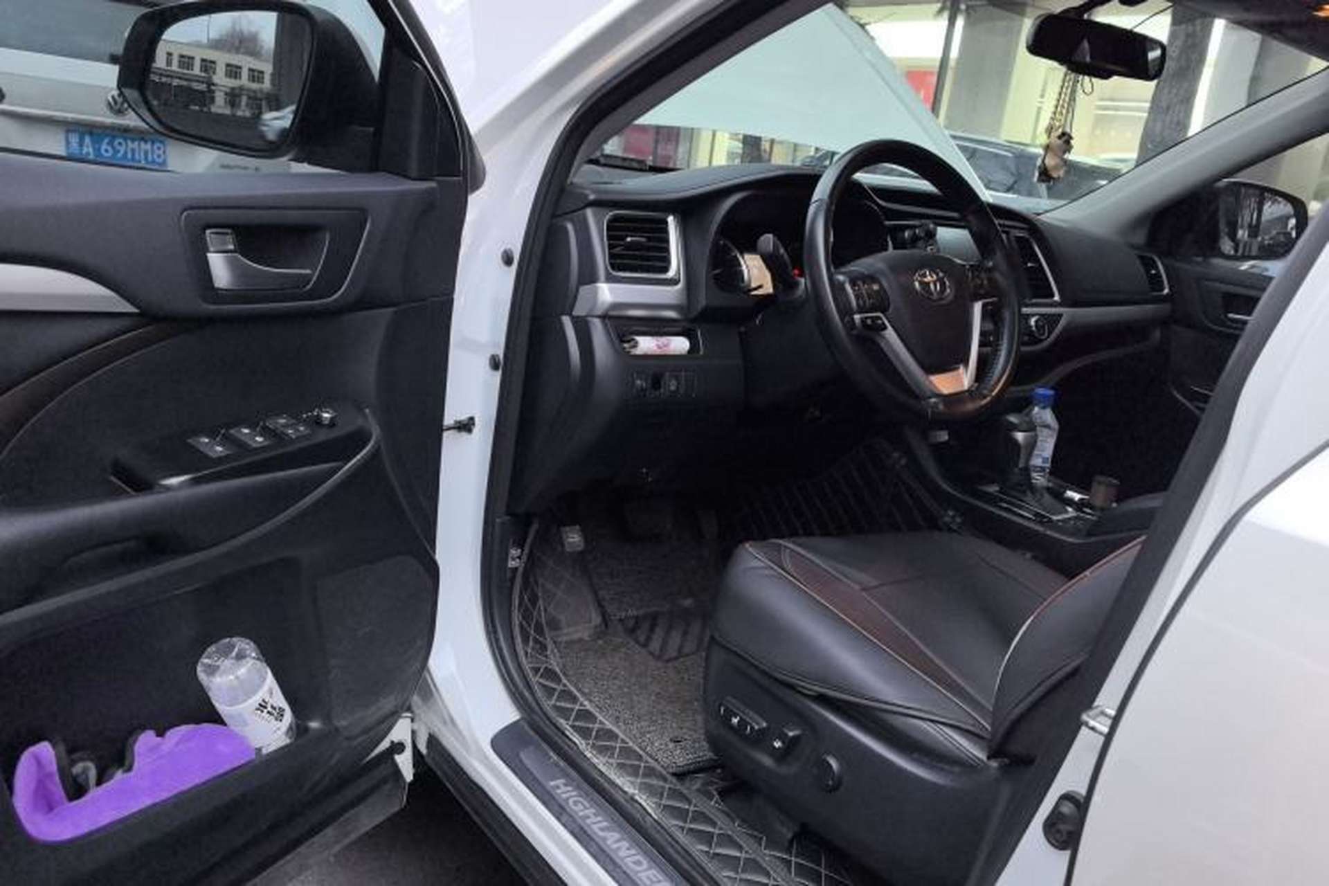 Used Toyota Highlander 2017 2.0T Four-Wheel Drive Luxury Edition 7 Seats Driver Seat