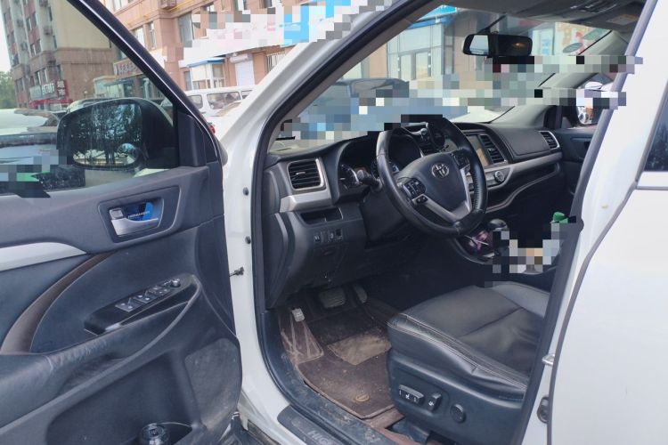 Used Toyota Highlander 2017 2.0T Four-Wheel Drive Luxury Edition 7 Seats Driver Seat