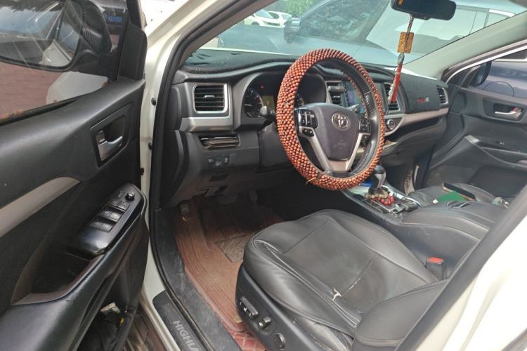 Used Toyota Highlander 2017 2.0T Four-Wheel Drive Luxury Edition 7 Seats Driver Seat