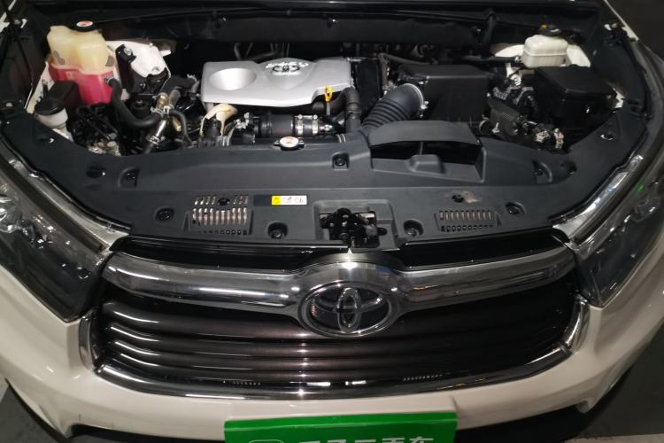 Used Toyota Highlander 2017 2.0T Four-Wheel Drive Luxury Edition 7 Seats Engine Bay