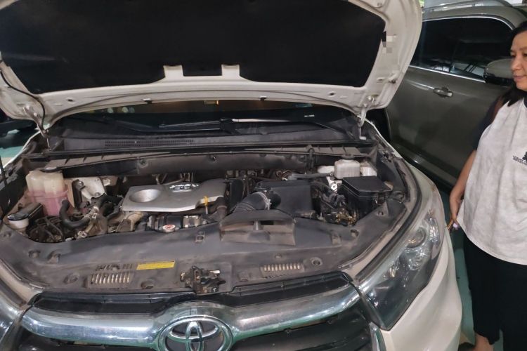 Used Toyota Highlander 2017 2.0T Four-Wheel Drive Luxury Edition 7 Seats Engine Bay Left
