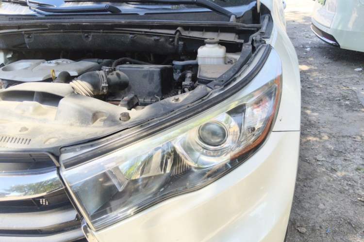 Used Toyota Highlander 2017 2.0T Four-Wheel Drive Luxury Edition 7 Seats Engine Bay Left