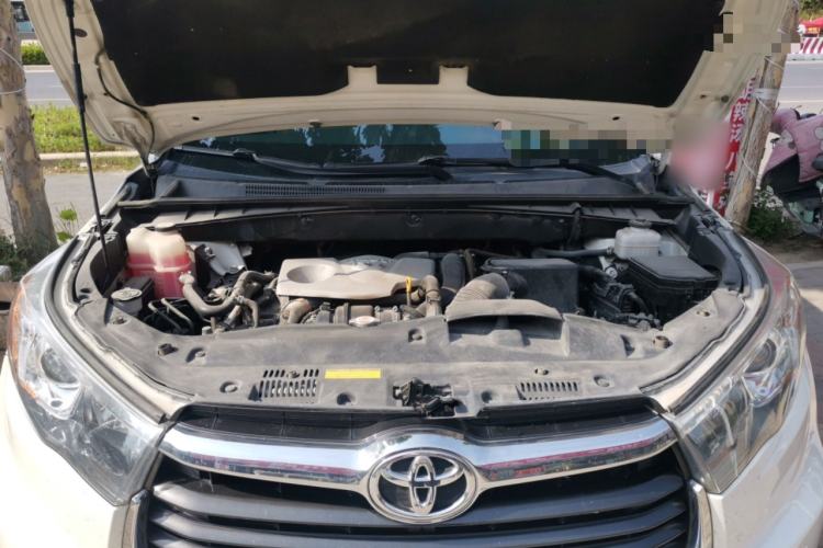 Used Toyota Highlander 2017 2.0T Four-Wheel Drive Luxury Edition 7 Seats Engine Bay